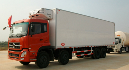 河北張家口廠家專業銷售垃圾車、灑水車、冷藏車，聯系電話 13997858099